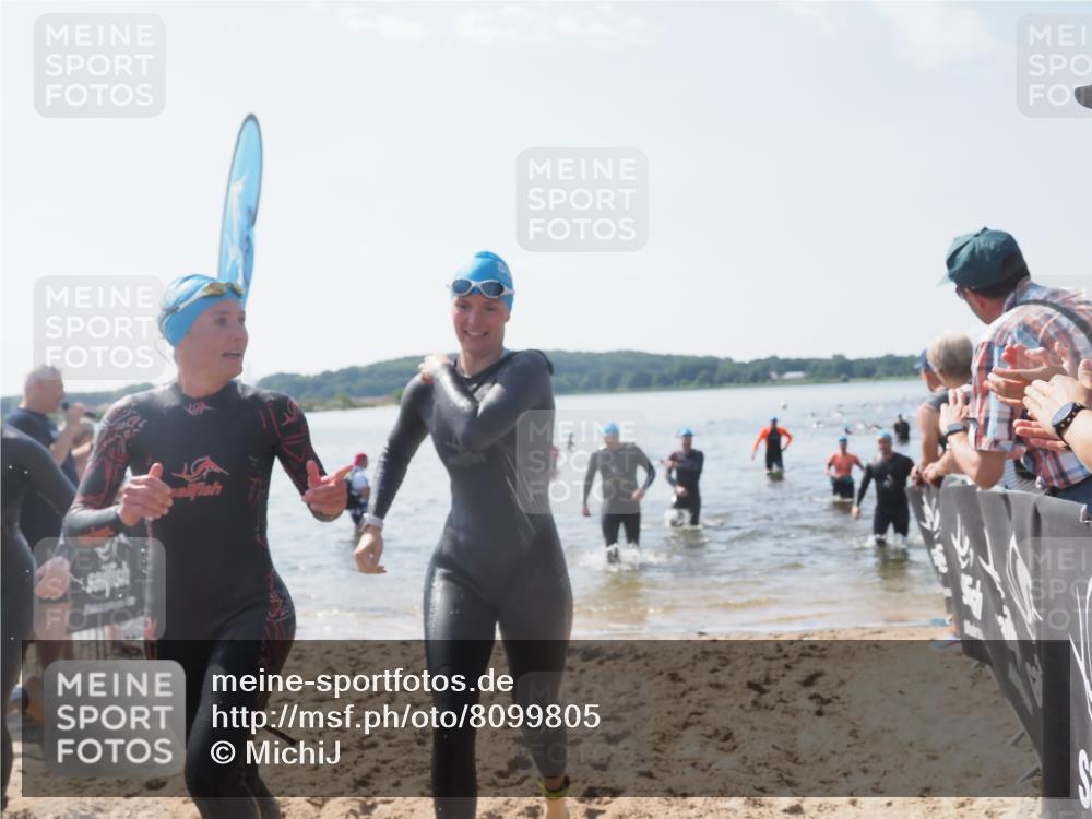 22.06.2025 - Viking Triathlon MichiJ http://msf.ph/oto/8099805 22.06.2025 10:44:19 Schwimmen 103, 123, 130, 343, 439, 467, 650 meine-sportfotos.de