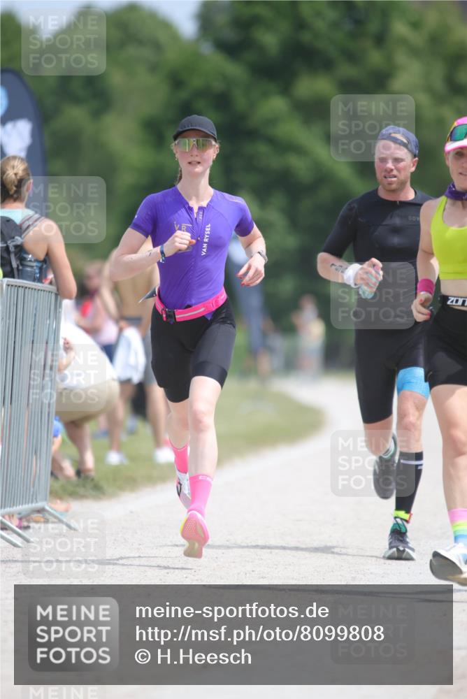 22.06.2025 - Viking Triathlon H.Heesch http://msf.ph/oto/8099808 22.06.2025 13:17:39 Laufen 195, 299, 529, 612 meine-sportfotos.de