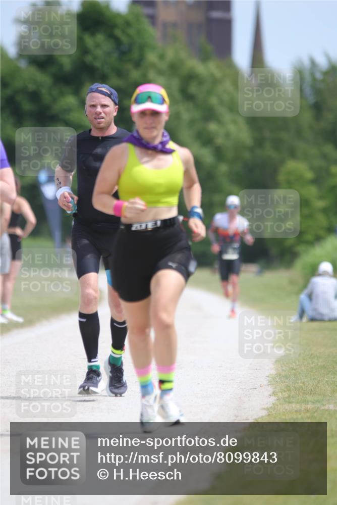 22.06.2025 - Viking Triathlon H.Heesch http://msf.ph/oto/8099843 22.06.2025 13:17:40 Laufen 195, 299, 612 meine-sportfotos.de