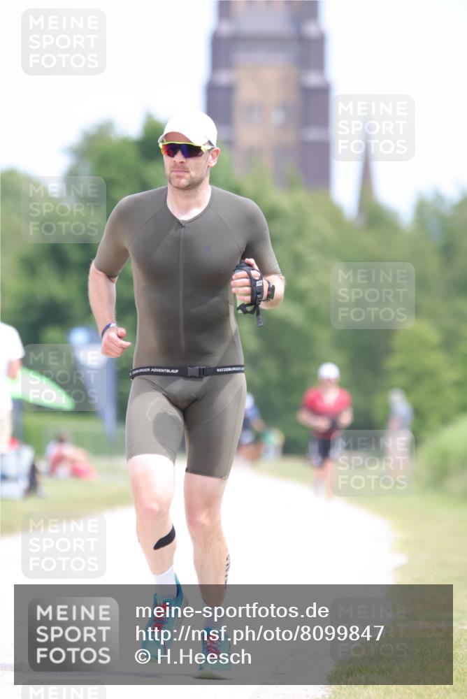 22.06.2025 - Viking Triathlon H.Heesch http://msf.ph/oto/8099847 22.06.2025 13:32:42 Laufen 335, 647 meine-sportfotos.de