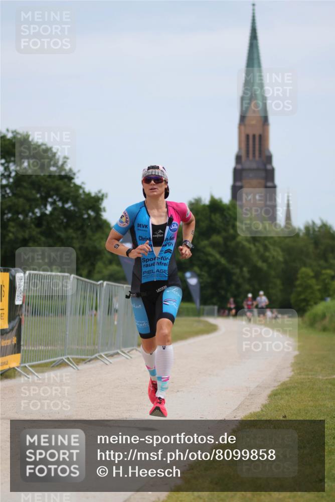 22.06.2025 - Viking Triathlon H.Heesch http://msf.ph/oto/8099858 22.06.2025 12:48:20 Laufen 9 meine-sportfotos.de