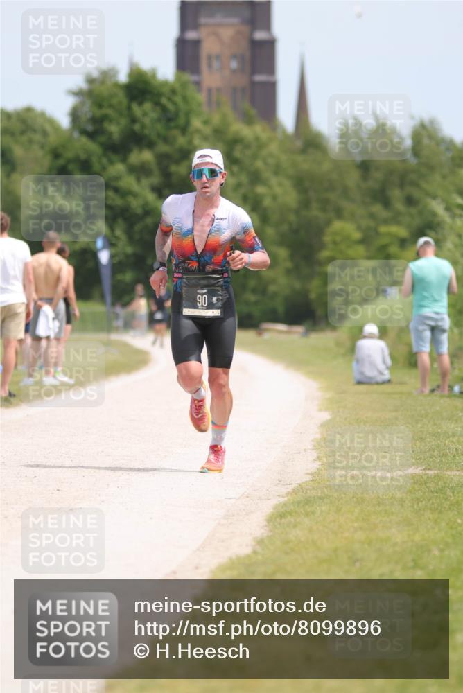 22.06.2025 - Viking Triathlon H.Heesch http://msf.ph/oto/8099896 22.06.2025 13:17:49 Laufen 90 meine-sportfotos.de