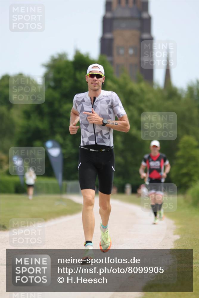 22.06.2025 - Viking Triathlon H.Heesch http://msf.ph/oto/8099905 22.06.2025 12:48:39 Laufen 485 meine-sportfotos.de