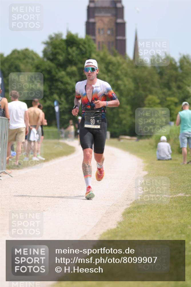22.06.2025 - Viking Triathlon H.Heesch http://msf.ph/oto/8099907 22.06.2025 13:17:49 Laufen 90 meine-sportfotos.de