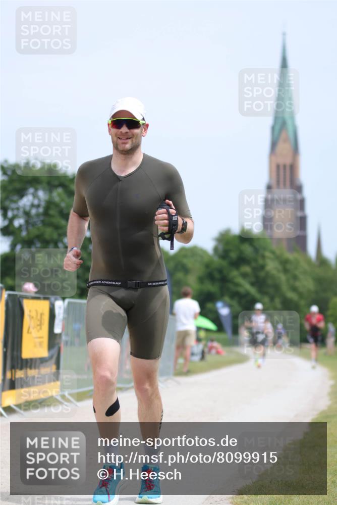 22.06.2025 - Viking Triathlon H.Heesch http://msf.ph/oto/8099915 22.06.2025 13:32:45 Laufen 335 meine-sportfotos.de