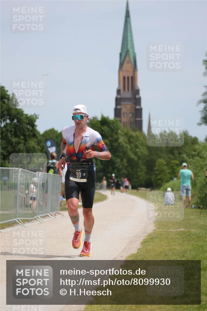 22.06.2025 - Viking Triathlon H.Heesch http://msf.ph/oto/8099930 22.06.2025 13:17:51 Laufen 90 meine-sportfotos.de