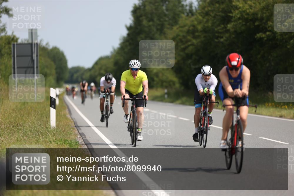 22.06.2025 - Viking Triathlon Yannick Fuchs http://msf.ph/oto/8099940 22.06.2025 11:24:17 Radfahren 241, 313, 366, 383, 396, 540, 618 meine-sportfotos.de