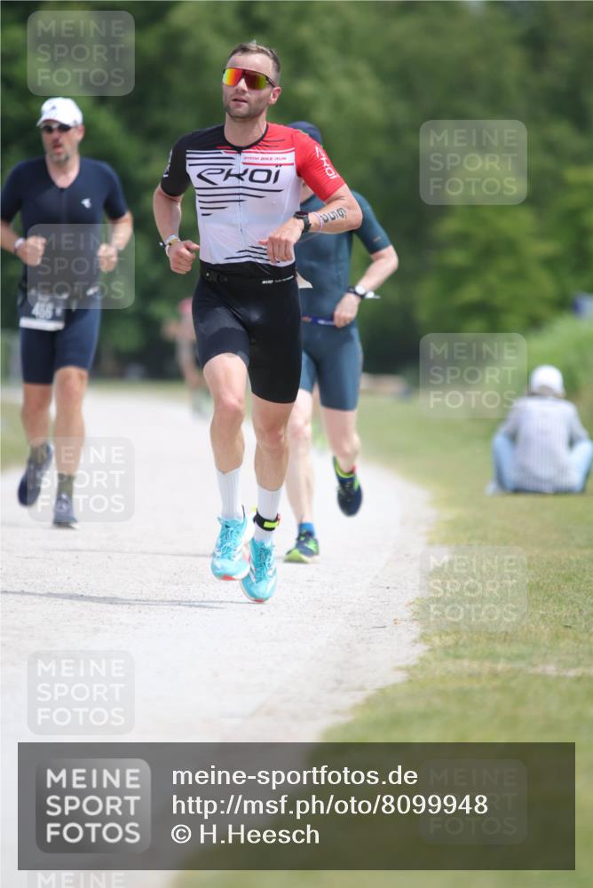 22.06.2025 - Viking Triathlon H.Heesch http://msf.ph/oto/8099948 22.06.2025 13:18:12 Laufen 550, 652 meine-sportfotos.de