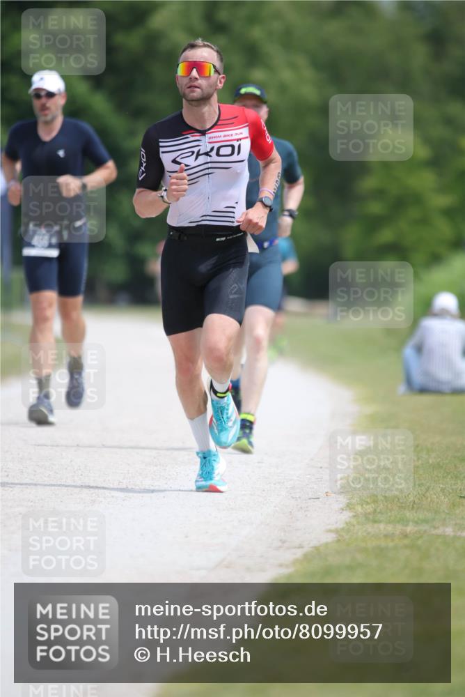 22.06.2025 - Viking Triathlon H.Heesch http://msf.ph/oto/8099957 22.06.2025 13:18:12 Laufen 550, 652 meine-sportfotos.de