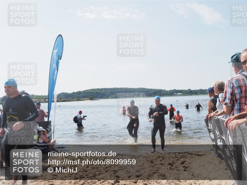 22.06.2025 - Viking Triathlon MichiJ http://msf.ph/oto/8099959 22.06.2025 10:44:24 Schwimmen 103, 130, 205, 219, 439, 467 meine-sportfotos.de