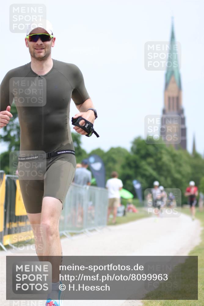 22.06.2025 - Viking Triathlon H.Heesch http://msf.ph/oto/8099963 22.06.2025 13:32:45 Laufen 335 meine-sportfotos.de