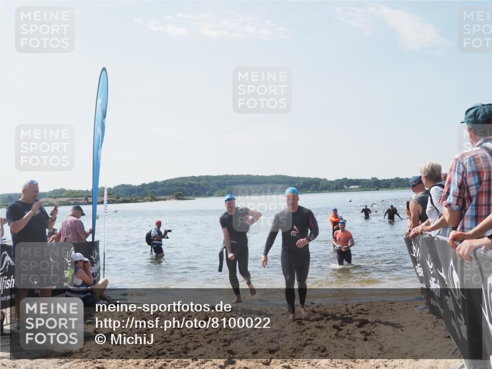 22.06.2025 - Viking Triathlon MichiJ http://msf.ph/oto/8100022 22.06.2025 10:44:26 Schwimmen 103, 130, 205, 219, 439 meine-sportfotos.de