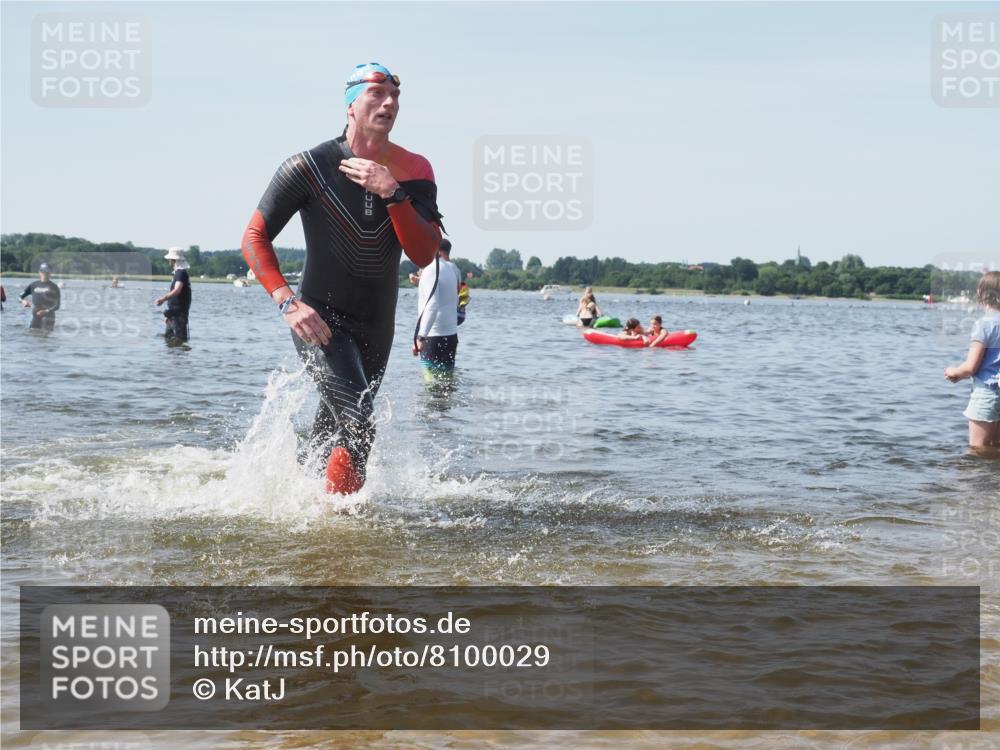 22.06.2025 - Viking Triathlon KatJ http://msf.ph/oto/8100029 22.06.2025 10:32:52 Schwimmen 113, 278, 287, 554 meine-sportfotos.de