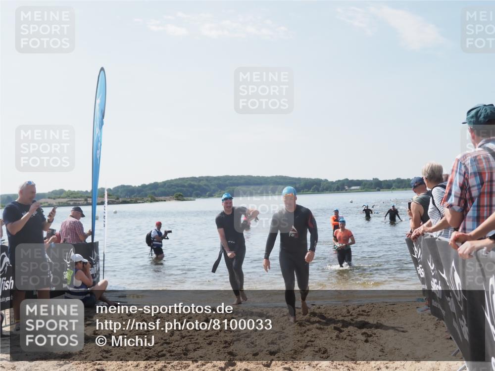 22.06.2025 - Viking Triathlon MichiJ http://msf.ph/oto/8100033 22.06.2025 10:44:26 Schwimmen 103, 130, 205, 219, 439 meine-sportfotos.de