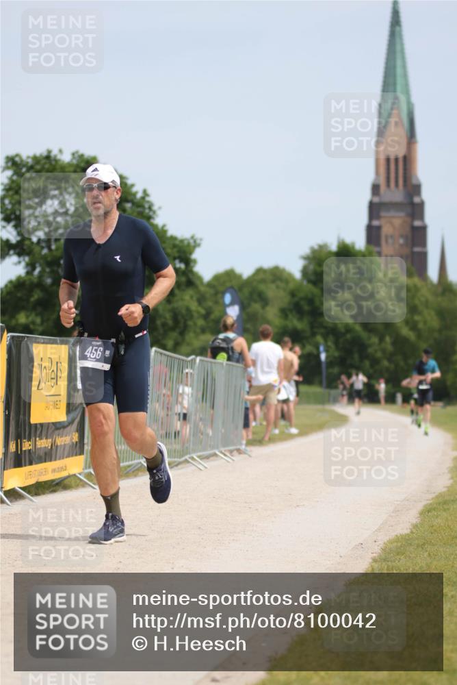 22.06.2025 - Viking Triathlon H.Heesch http://msf.ph/oto/8100042 22.06.2025 13:18:20 Laufen 456, 550, 652 meine-sportfotos.de