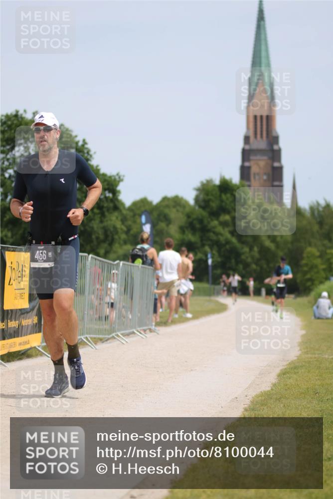 22.06.2025 - Viking Triathlon H.Heesch http://msf.ph/oto/8100044 22.06.2025 13:18:20 Laufen 456, 550, 652 meine-sportfotos.de