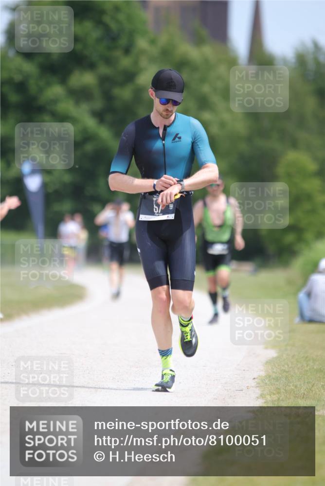 22.06.2025 - Viking Triathlon H.Heesch http://msf.ph/oto/8100051 22.06.2025 13:18:27 Laufen 57 meine-sportfotos.de