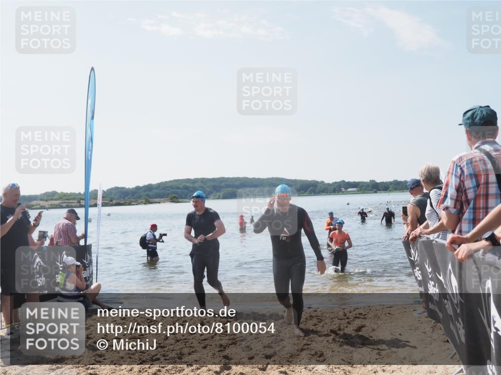 22.06.2025 - Viking Triathlon MichiJ http://msf.ph/oto/8100054 22.06.2025 10:44:26 Schwimmen 103, 130, 205, 219, 439 meine-sportfotos.de