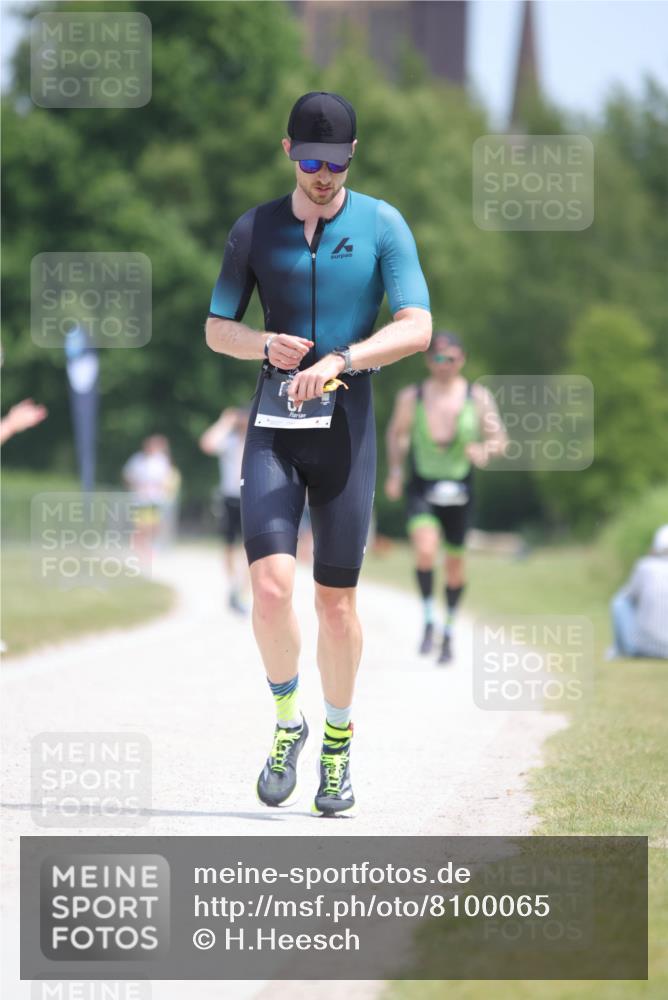 22.06.2025 - Viking Triathlon H.Heesch http://msf.ph/oto/8100065 22.06.2025 13:18:27 Laufen 57 meine-sportfotos.de