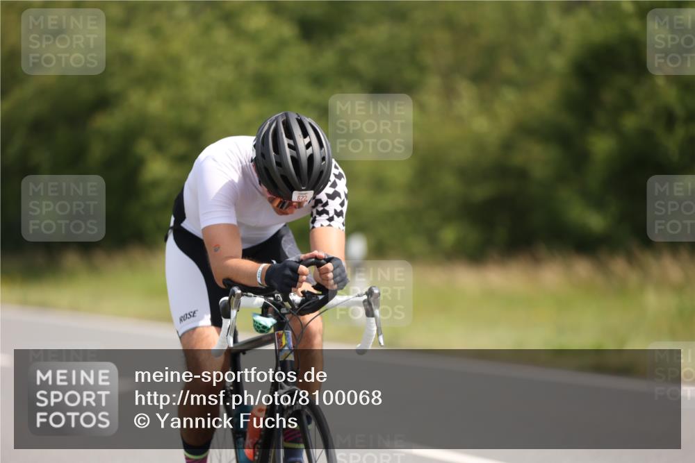 22.06.2025 - Viking Triathlon Yannick Fuchs http://msf.ph/oto/8100068 22.06.2025 11:24:21 Radfahren 160, 241, 319, 366, 383, 518, 540, 618 meine-sportfotos.de