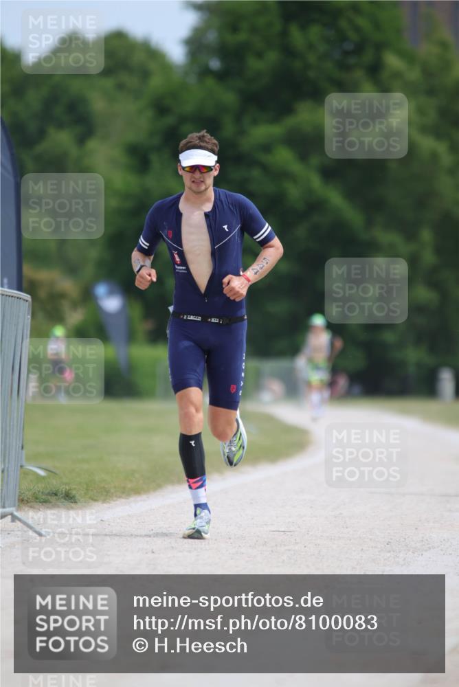 22.06.2025 - Viking Triathlon H.Heesch http://msf.ph/oto/8100083 22.06.2025 12:49:32 Laufen 347, 544 meine-sportfotos.de