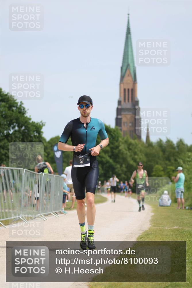 22.06.2025 - Viking Triathlon H.Heesch http://msf.ph/oto/8100093 22.06.2025 13:18:30 Laufen 57, 296 meine-sportfotos.de