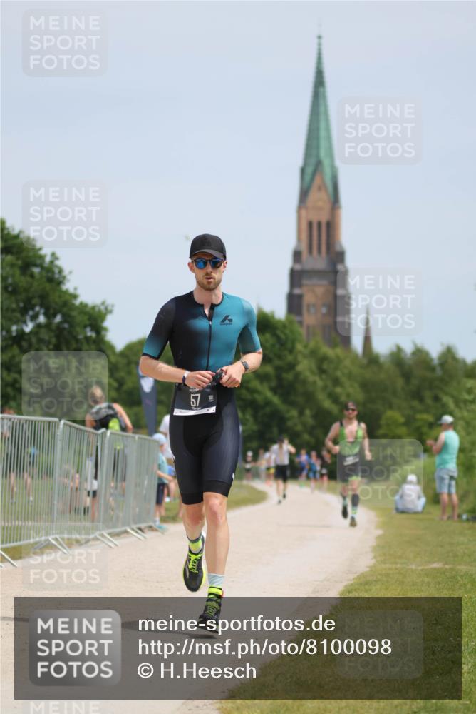22.06.2025 - Viking Triathlon H.Heesch http://msf.ph/oto/8100098 22.06.2025 13:18:30 Laufen 57, 296 meine-sportfotos.de