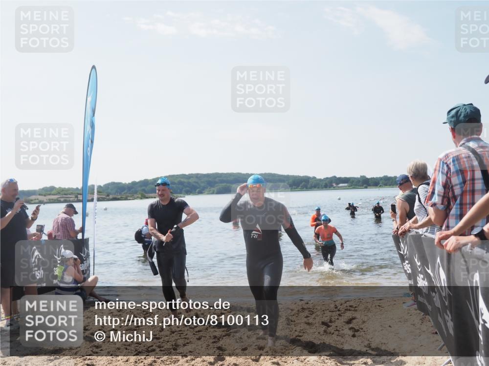 22.06.2025 - Viking Triathlon MichiJ http://msf.ph/oto/8100113 22.06.2025 10:44:27 Schwimmen 103, 130, 205, 219 meine-sportfotos.de