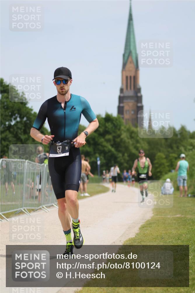 22.06.2025 - Viking Triathlon H.Heesch http://msf.ph/oto/8100124 22.06.2025 13:18:30 Laufen 57, 296 meine-sportfotos.de
