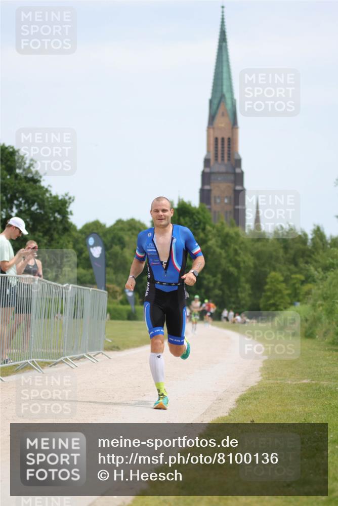 22.06.2025 - Viking Triathlon H.Heesch http://msf.ph/oto/8100136 22.06.2025 12:49:38 Laufen 347, 544 meine-sportfotos.de