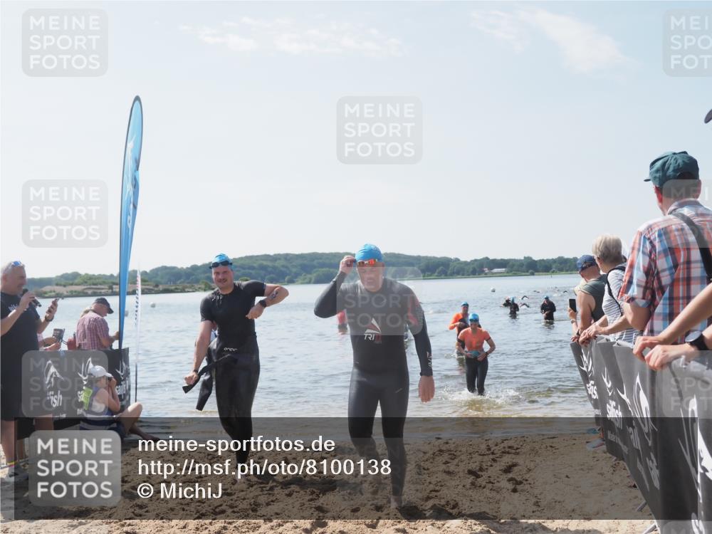 22.06.2025 - Viking Triathlon MichiJ http://msf.ph/oto/8100138 22.06.2025 10:44:27 Schwimmen 103, 130, 205, 219 meine-sportfotos.de