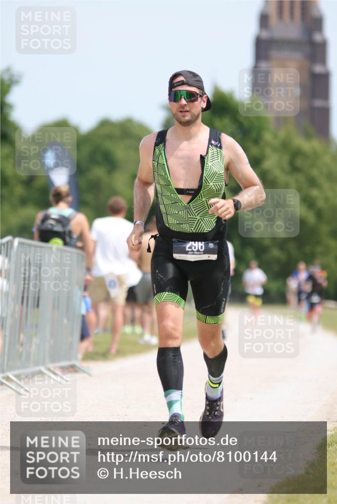 22.06.2025 - Viking Triathlon H.Heesch http://msf.ph/oto/8100144 22.06.2025 13:18:35 Laufen 57, 296 meine-sportfotos.de