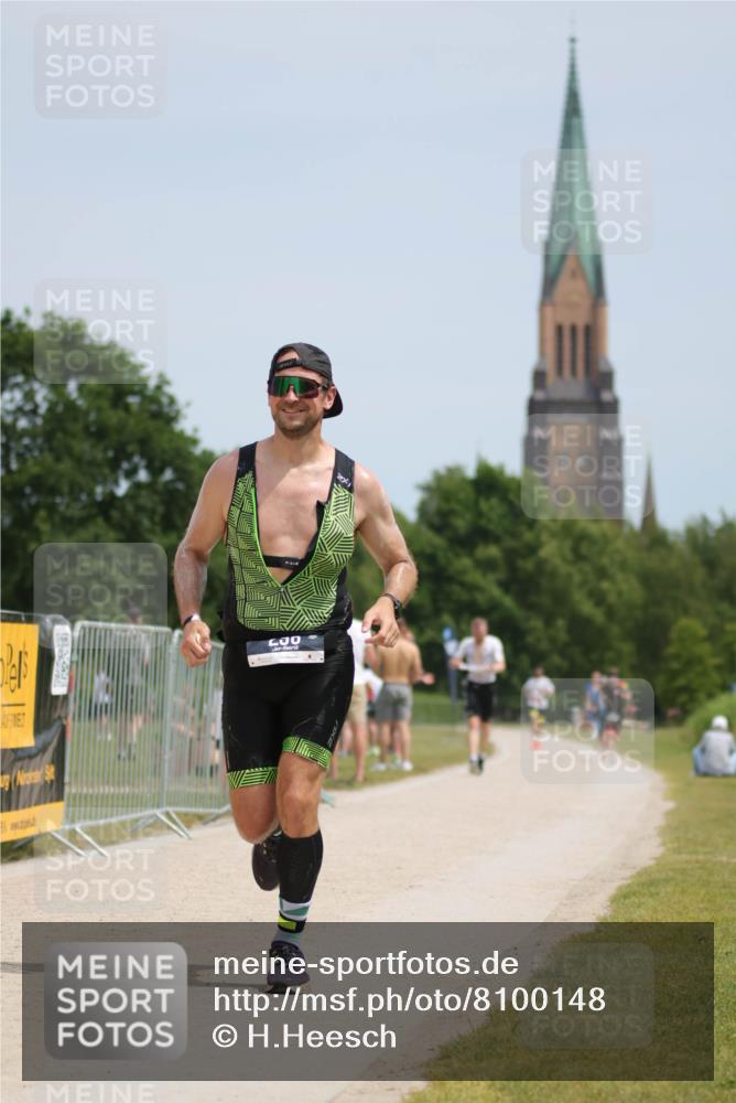 22.06.2025 - Viking Triathlon H.Heesch http://msf.ph/oto/8100148 22.06.2025 13:18:36 Laufen 296 meine-sportfotos.de