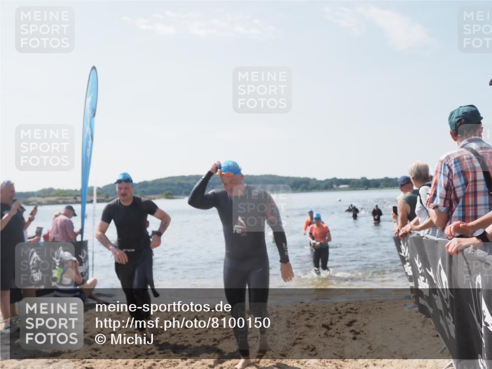 22.06.2025 - Viking Triathlon MichiJ http://msf.ph/oto/8100150 22.06.2025 10:44:28 Schwimmen 103, 130, 205, 219 meine-sportfotos.de