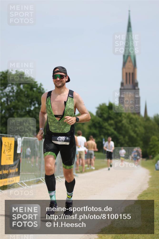 22.06.2025 - Viking Triathlon H.Heesch http://msf.ph/oto/8100155 22.06.2025 13:18:36 Laufen 296 meine-sportfotos.de
