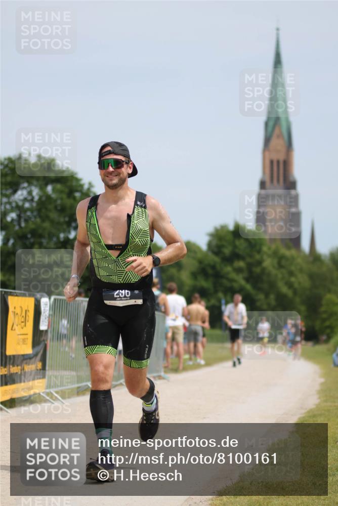 22.06.2025 - Viking Triathlon H.Heesch http://msf.ph/oto/8100161 22.06.2025 13:18:37 Laufen 296 meine-sportfotos.de