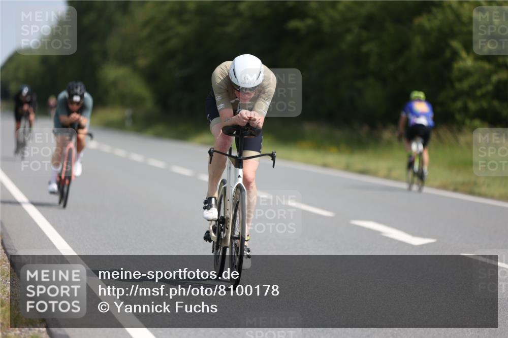 22.06.2025 - Viking Triathlon Yannick Fuchs http://msf.ph/oto/8100178 22.06.2025 11:24:30 Radfahren 10, 122, 160, 178, 247, 319, 366, 518, 526, 544, 617, 620 meine-sportfotos.de