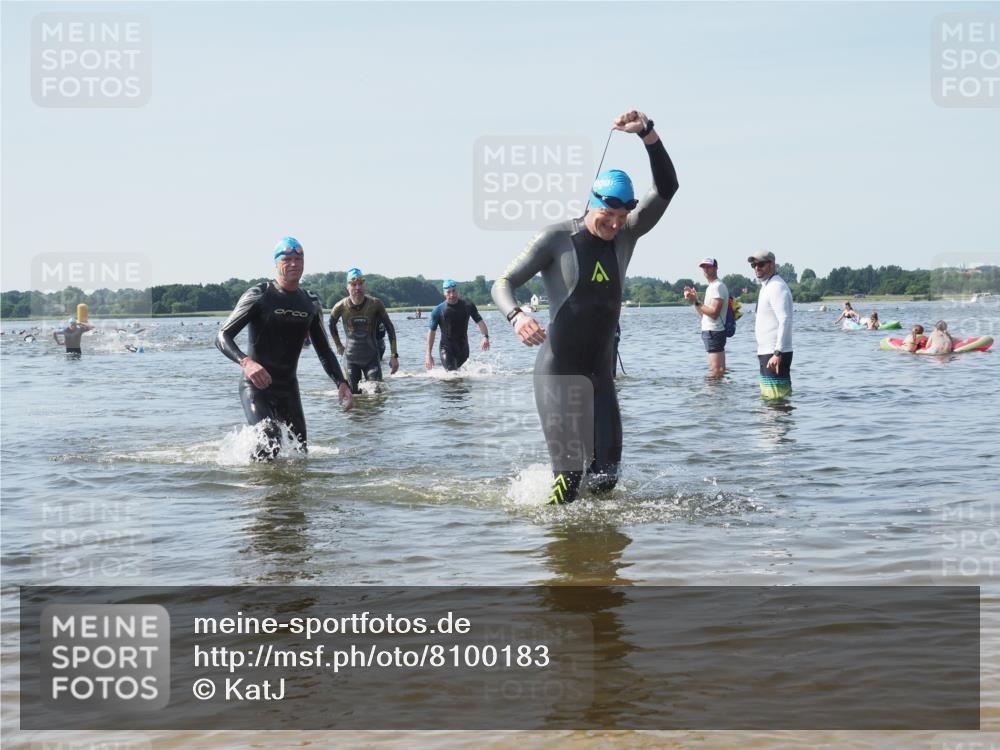 22.06.2025 - Viking Triathlon KatJ http://msf.ph/oto/8100183 22.06.2025 10:33:04 Schwimmen 91, 113, 287, 399 meine-sportfotos.de