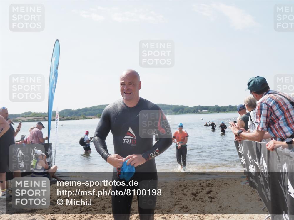 22.06.2025 - Viking Triathlon MichiJ http://msf.ph/oto/8100198 22.06.2025 10:44:29 Schwimmen 103, 130, 205, 219 meine-sportfotos.de
