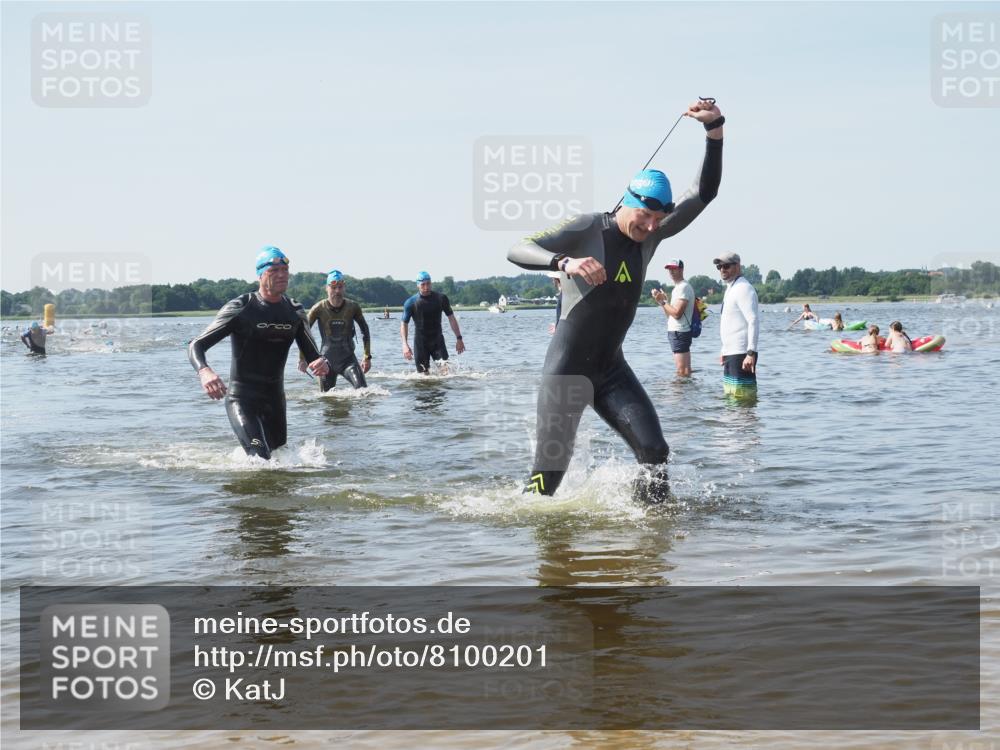 22.06.2025 - Viking Triathlon KatJ http://msf.ph/oto/8100201 22.06.2025 10:33:04 Schwimmen 91, 113, 287, 399 meine-sportfotos.de