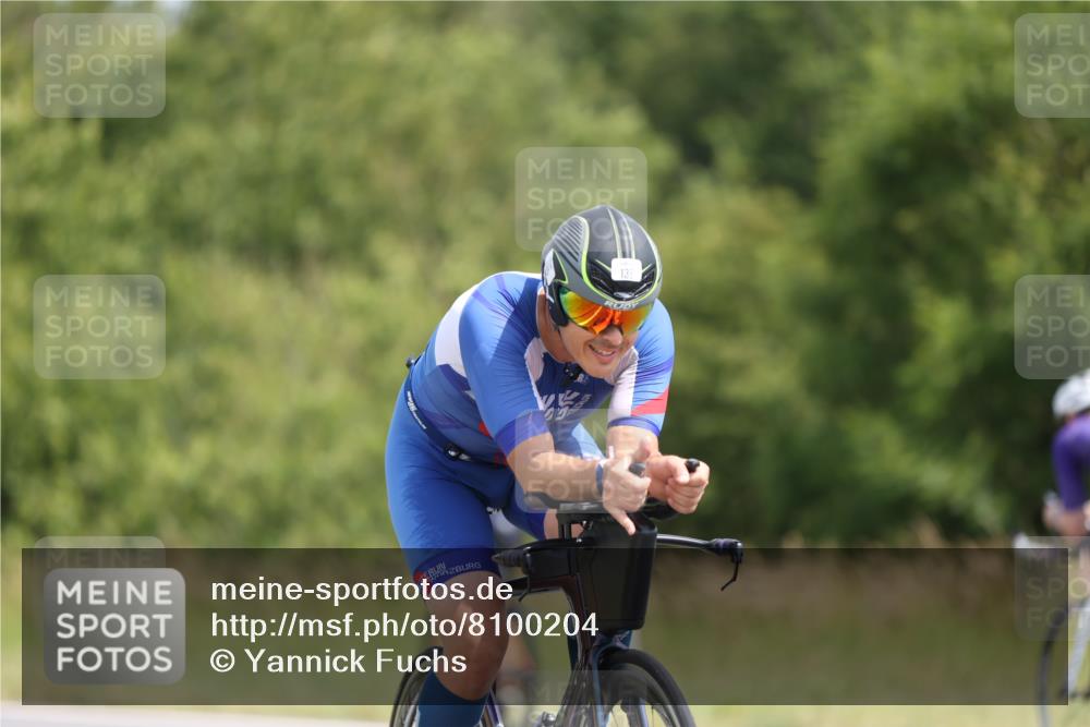 22.06.2025 - Viking Triathlon Yannick Fuchs http://msf.ph/oto/8100204 22.06.2025 12:03:14 Radfahren 10, 113, 123, 135, 168, 224, 226, 243, 312, 315, 393, 461 meine-sportfotos.de