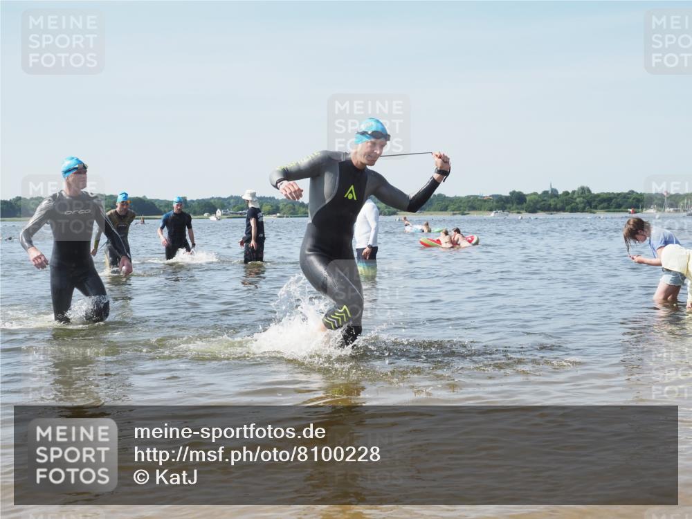 22.06.2025 - Viking Triathlon KatJ http://msf.ph/oto/8100228 22.06.2025 10:33:05 Schwimmen 91, 113, 287, 387, 399 meine-sportfotos.de