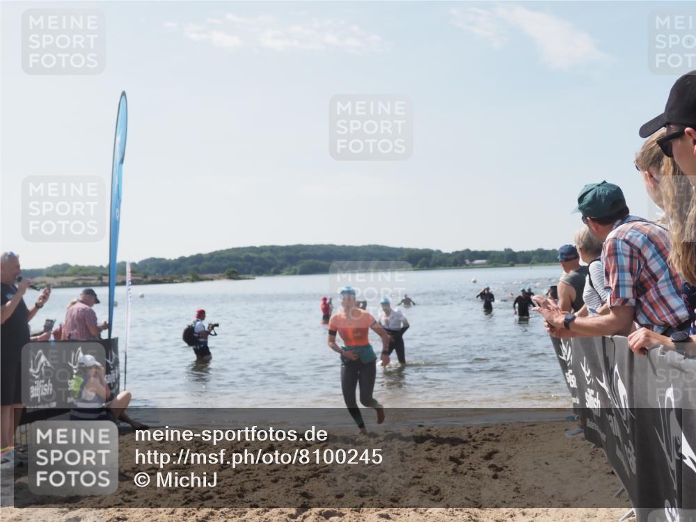 22.06.2025 - Viking Triathlon MichiJ http://msf.ph/oto/8100245 22.06.2025 10:44:32 Schwimmen 18, 130, 205, 219 meine-sportfotos.de
