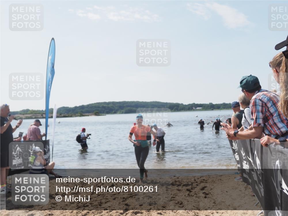 22.06.2025 - Viking Triathlon MichiJ http://msf.ph/oto/8100261 22.06.2025 10:44:32 Schwimmen 18, 130, 205, 219 meine-sportfotos.de