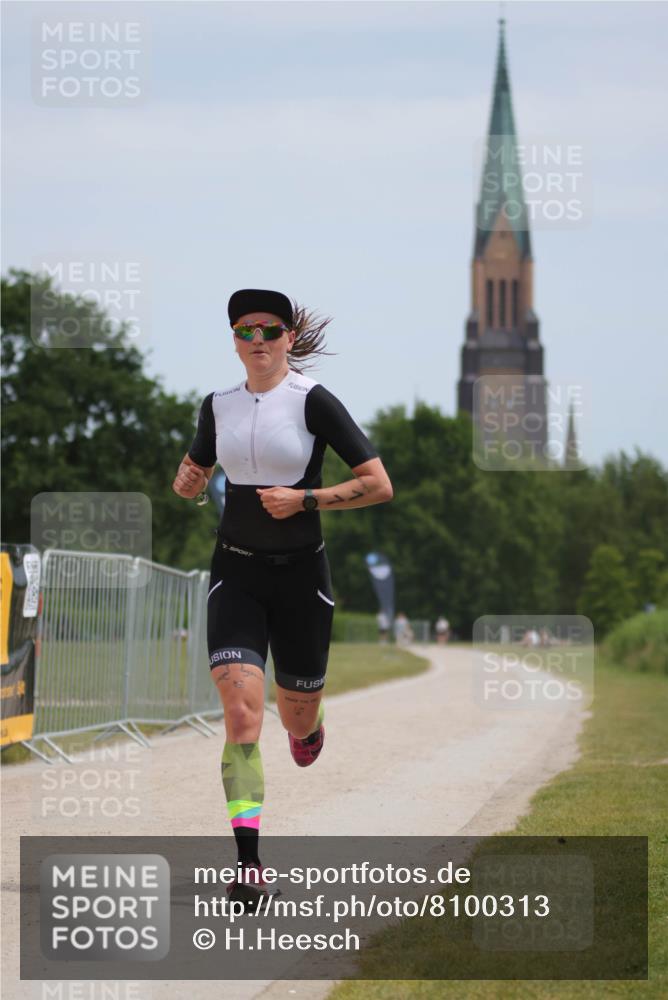 22.06.2025 - Viking Triathlon H.Heesch http://msf.ph/oto/8100313 22.06.2025 12:50:17 Laufen 11, 258, 367 meine-sportfotos.de