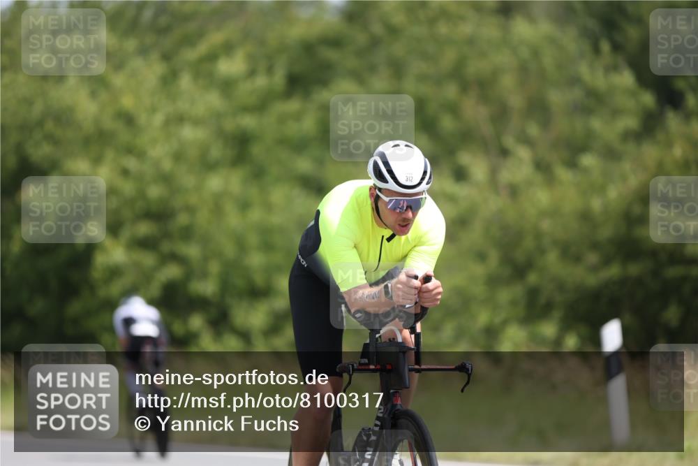 22.06.2025 - Viking Triathlon Yannick Fuchs http://msf.ph/oto/8100317 22.06.2025 12:03:18 Radfahren 113, 123, 135, 224, 226, 243, 312, 315, 461, 549, 619 meine-sportfotos.de