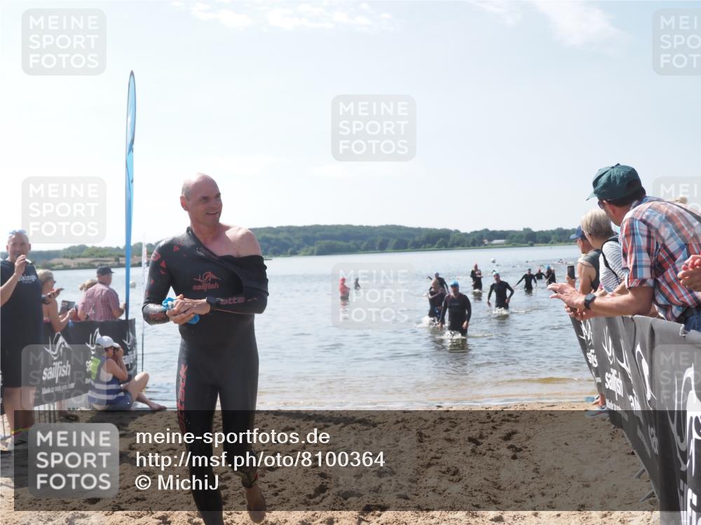 22.06.2025 - Viking Triathlon MichiJ http://msf.ph/oto/8100364 22.06.2025 10:44:44 Schwimmen 18, 440, 446 meine-sportfotos.de
