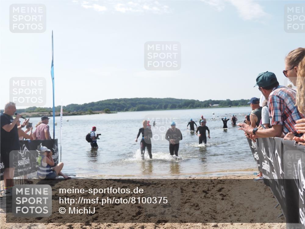 22.06.2025 - Viking Triathlon MichiJ http://msf.ph/oto/8100375 22.06.2025 10:44:48 Schwimmen 18, 168, 440, 446, 638, 653 meine-sportfotos.de