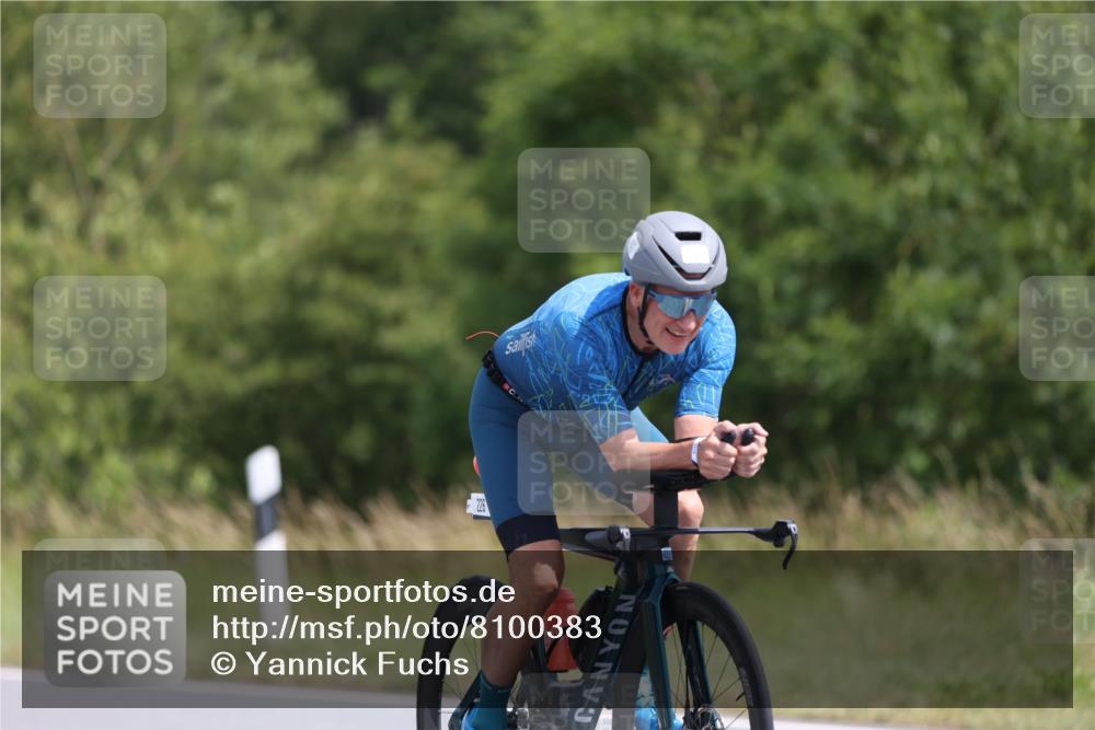 22.06.2025 - Viking Triathlon Yannick Fuchs http://msf.ph/oto/8100383 22.06.2025 12:03:21 Radfahren 113, 123, 224, 226, 243, 312, 315, 461, 549, 619 meine-sportfotos.de