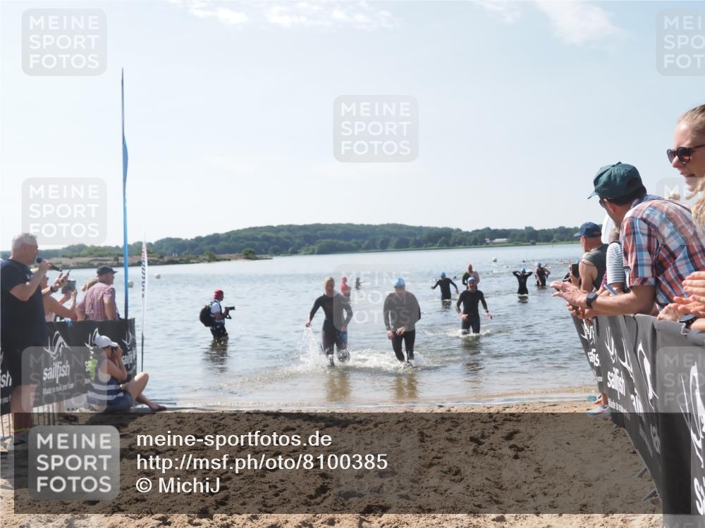 22.06.2025 - Viking Triathlon MichiJ http://msf.ph/oto/8100385 22.06.2025 10:44:48 Schwimmen 18, 168, 440, 446, 638, 653 meine-sportfotos.de